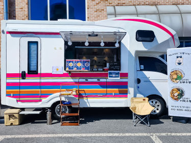 알렌시아 캠핑카 내부